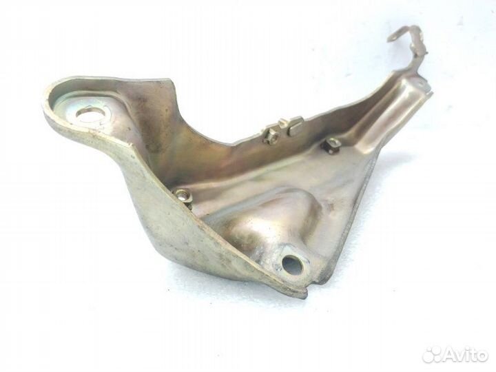 Тепловой экран Toyota Noah AZR60 2.0 1AZ 2003