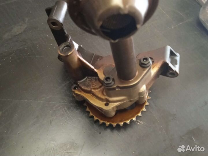 Масляный насос VAG 06A115105B