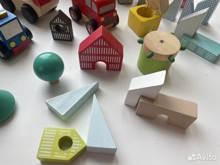 Фирменные деревянные игрушки и Duplo
