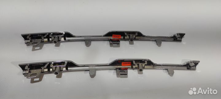 Молдинг решетки правый средний Duster 2 2021-2024