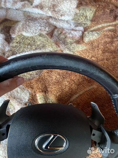 Руль от lexus is 250