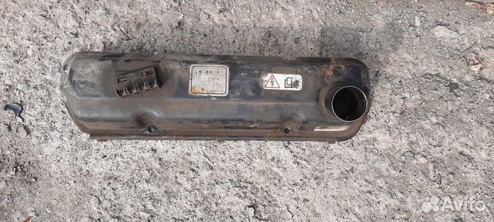 Крышка клапанная гбц Ford escort 1997