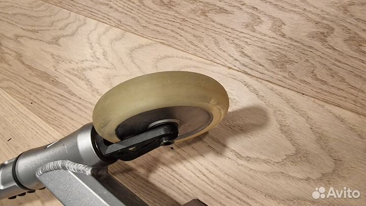 Трюковой самокат Triada