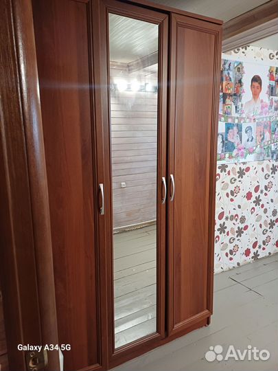 Шкаф для одежды бу