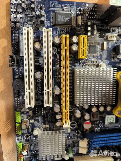 Материнская плата с процессором