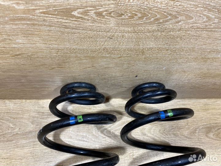 Комплект задних пружин Volkswagen Passat B5 +