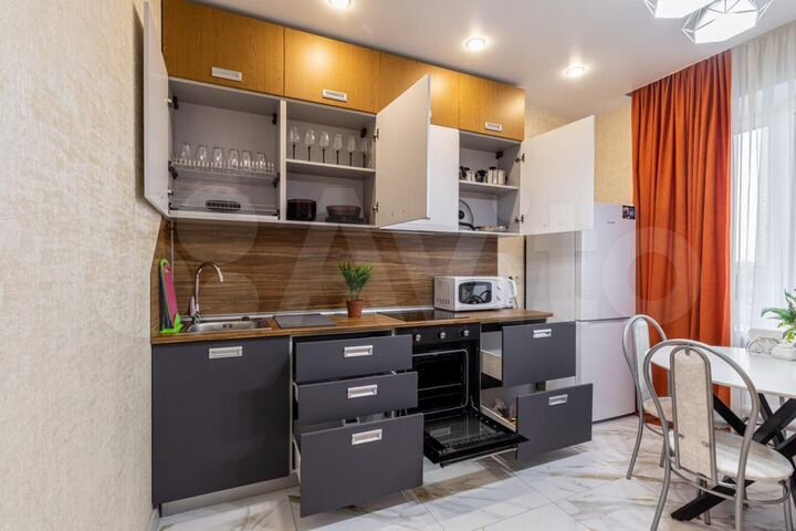 2-к. квартира, 61,3 м², 6/17 эт.