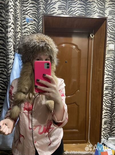 Женские меховые шапки