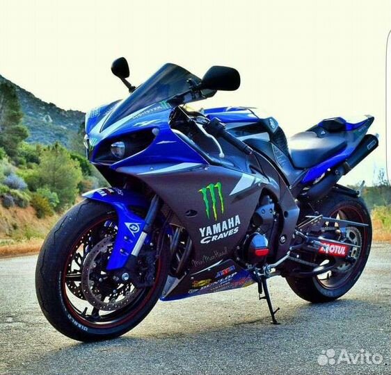 Наклейки на мотоцикл под заказ