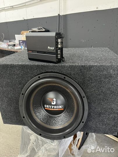 Сабвуфер в сборе с усилетелем и коробом