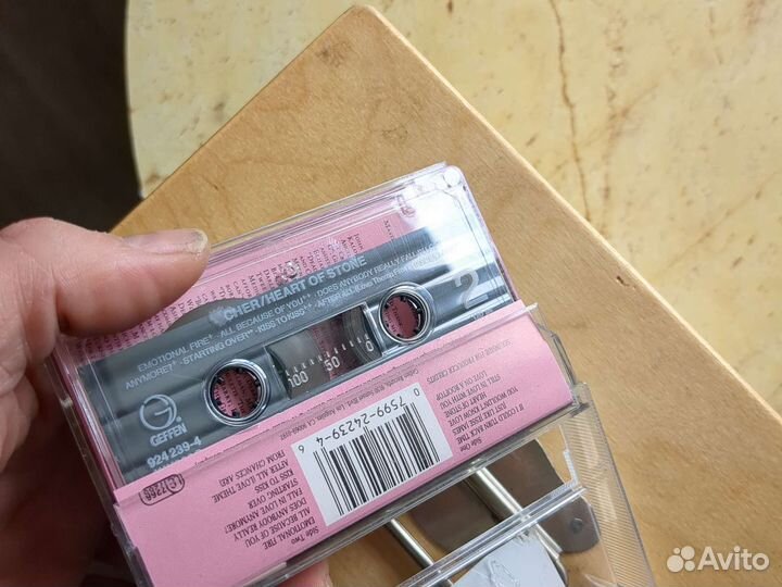 Фирменная аудиокассета cher