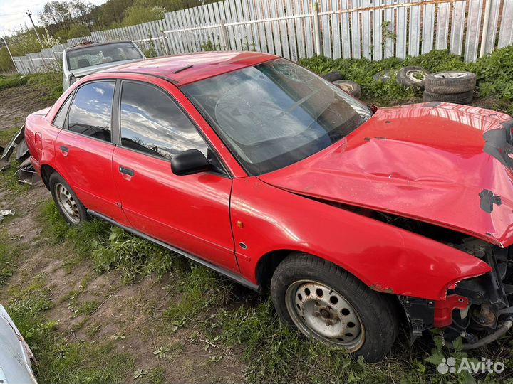 Audi A4 1.8 МТ, 1995, битый, 170 000 км