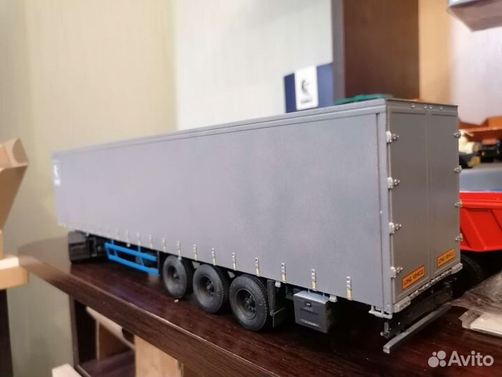 Модель камаз-54901 с полуприцепом Нефаз-93341 AVD