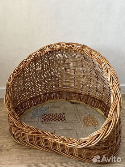 Лежанка/корзинка/домик для кошки
