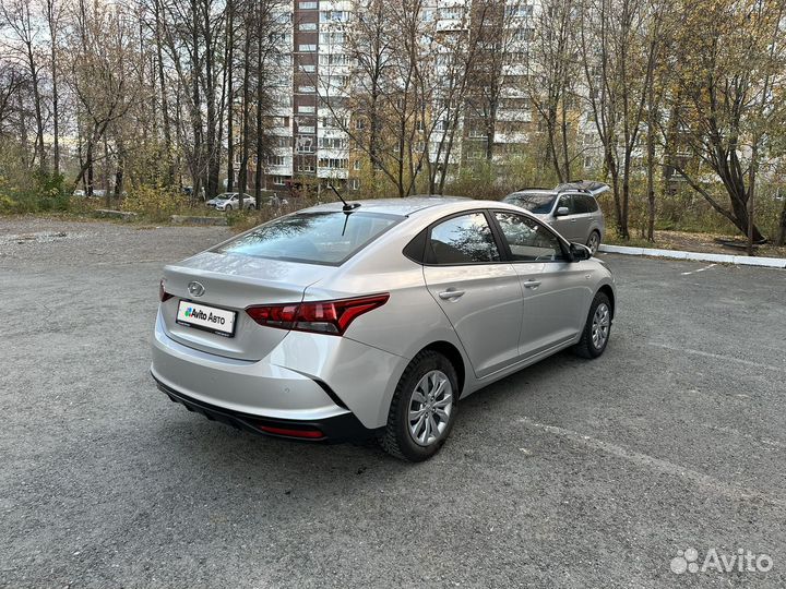 Hyundai Solaris 1.6 AT, 2022, 11 000 км