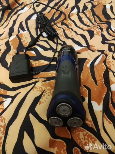 Бритва электрическая philips