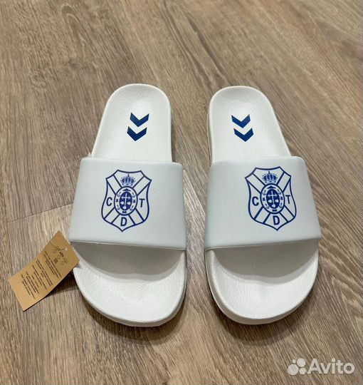 Тапочки Hummel Tenerife 41