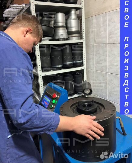 Компрессор пневмоподвески Jeep Grand Cherokee wk2