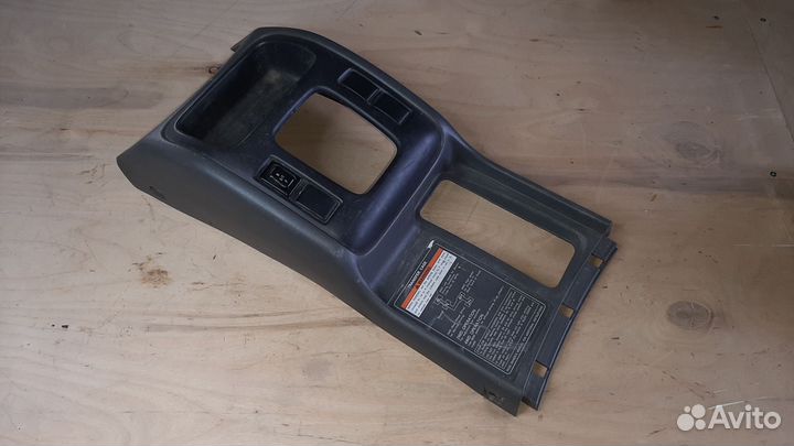 Центральная консоль Сузуки Гранд Витара 1