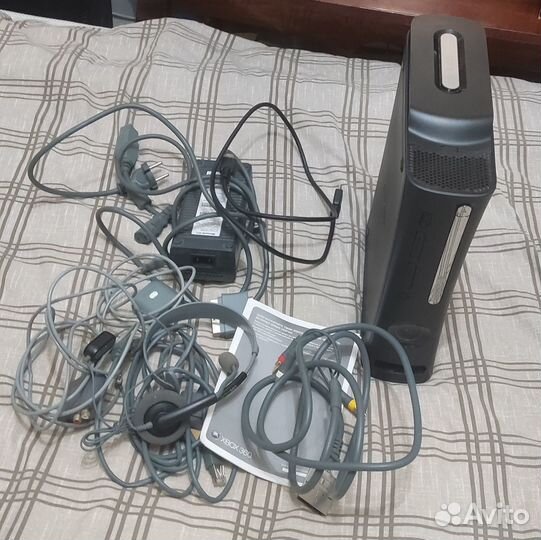 Xbox 360 Fat 120gb freeboot (прошитая)