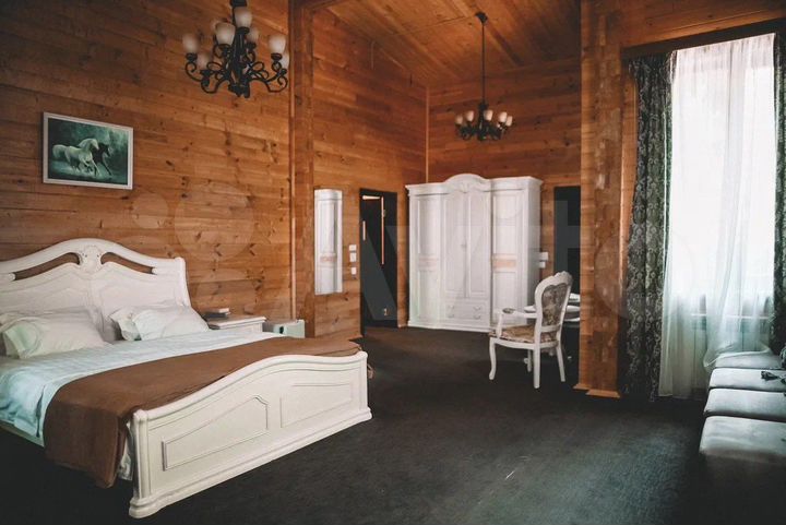 Коттедж 350 м² на участке 5,82 га