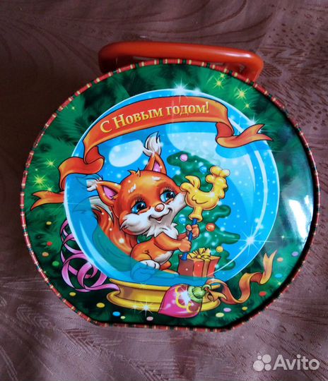 Шкатулка жестяная