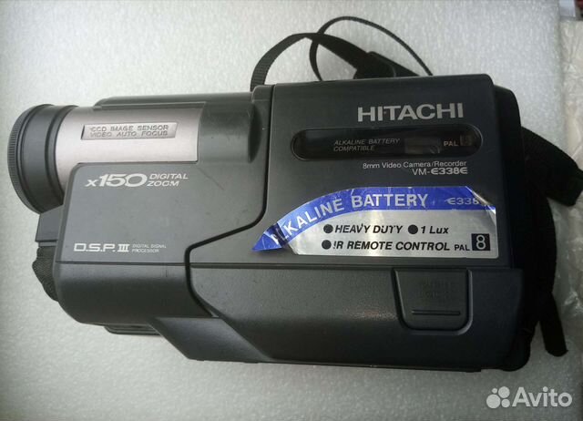 Видеокамера Hitachi VM-E338E