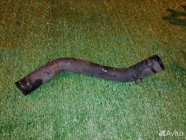 Патрубок охлаждения (радиатора) 16572-74310 нижний