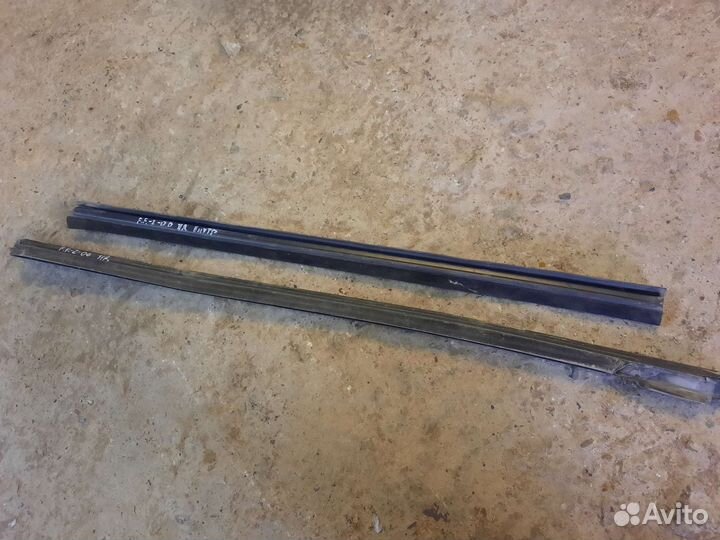 Бархотка задней правой двери Ford Focus 2