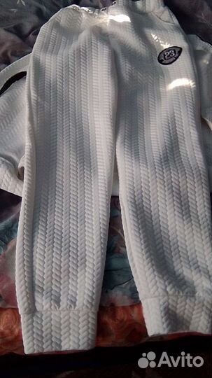 Костюм спортивный