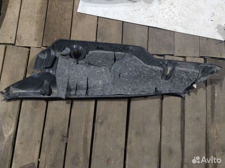 6255102080 Обшивка стойки Toyota Auris (E15)