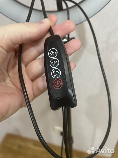 Кольцевая лампа со штативом