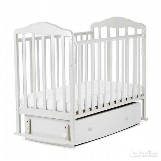 Детская кроватка с маятником, ящиком и матрасом