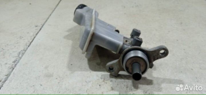 Главный тормозной цилиндр Chevrolet Cobalt 2011