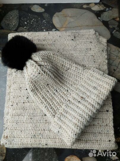 Шапка и шарф женский новый