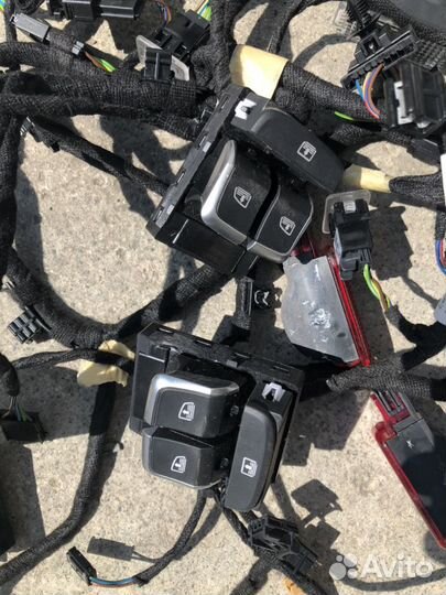 Audi a8 d4 комплект электро шторок