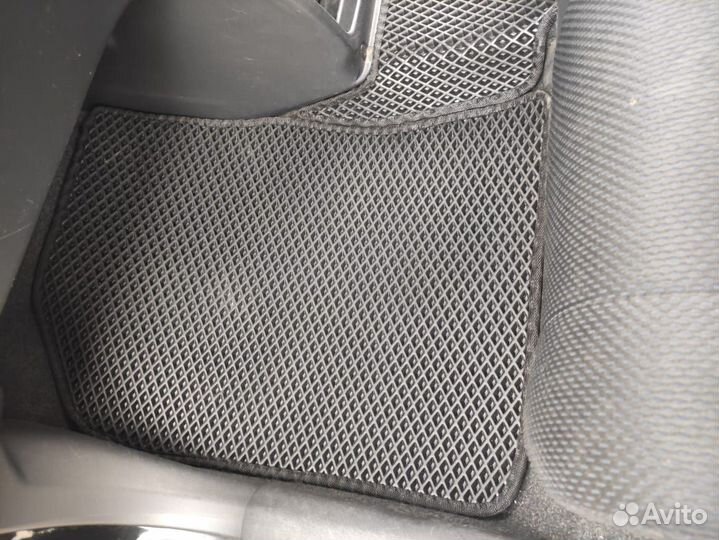 Автоковрики EVA на Toyota BB