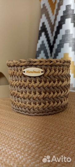 Вязаные корзинки