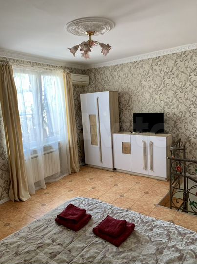 1-к. апартаменты, 38 м², 2/3 эт.