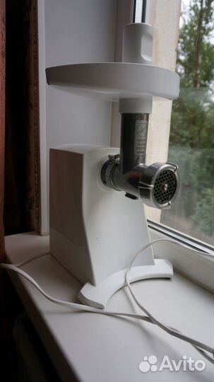 Электромясорубка Bosch MFW 1501