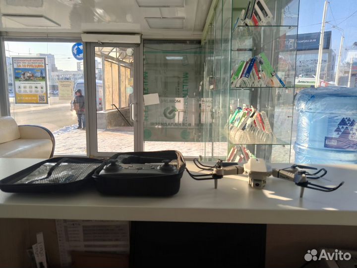 Квадрокоптер E88-525 Pro wifi FPV