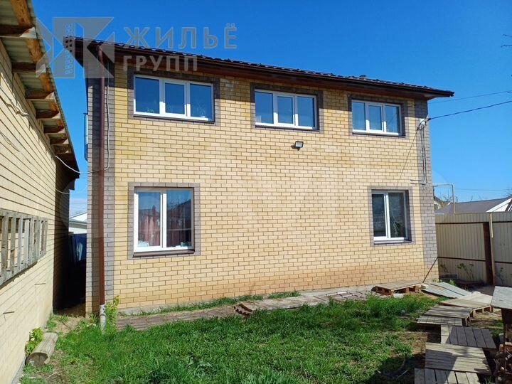 Коттедж 169,9 м² на участке 4 сот.