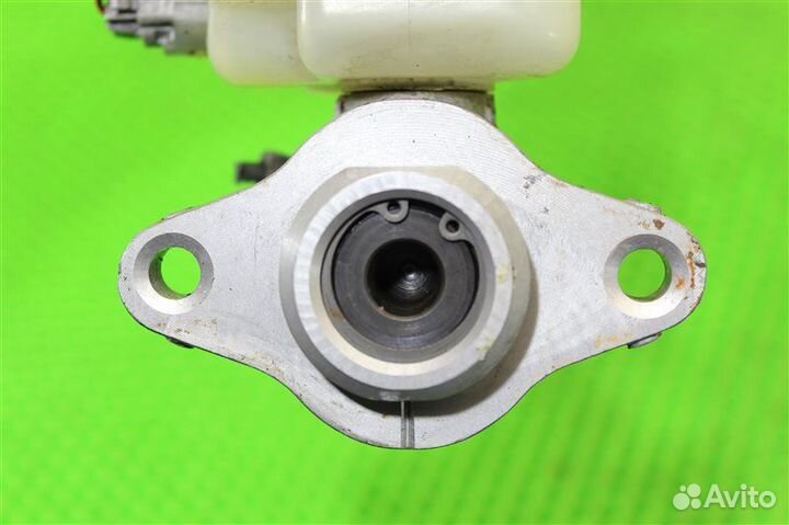 Главный тормозной цилиндр Toyota Celica ST202