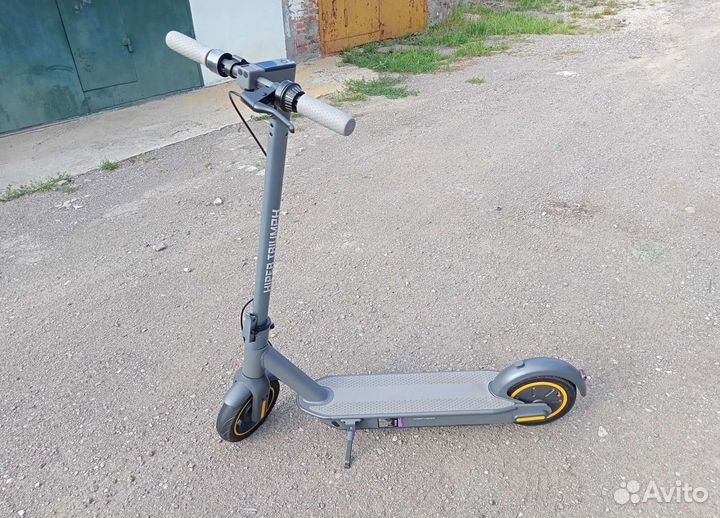 Электросамокат Hiper M100