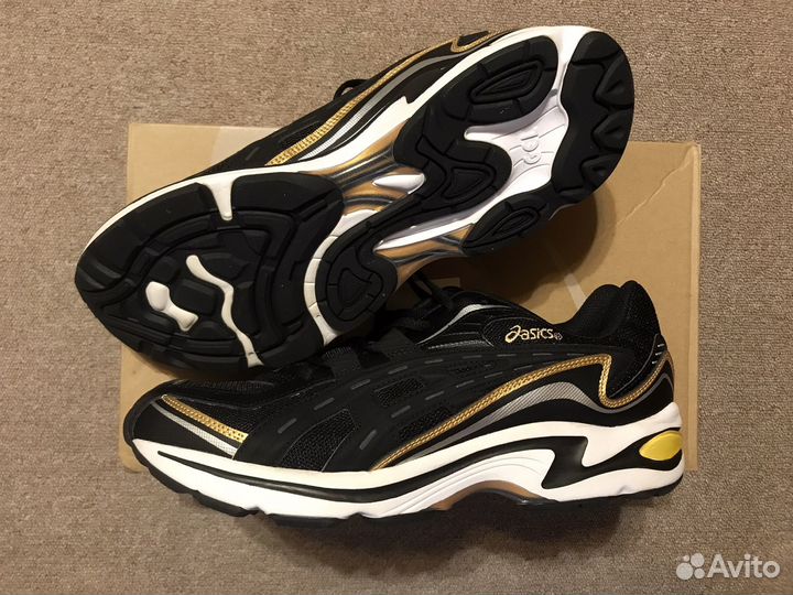 Кроссовки Asics GEL-preleus