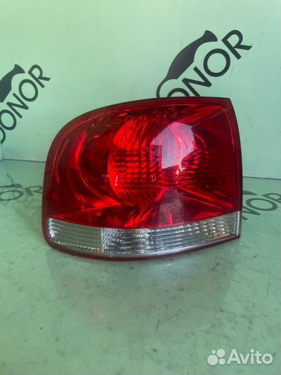 Фонарь задний левый Volkswagen Touareg 7L дорест