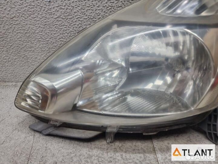 Фара передняя левая toyota passo