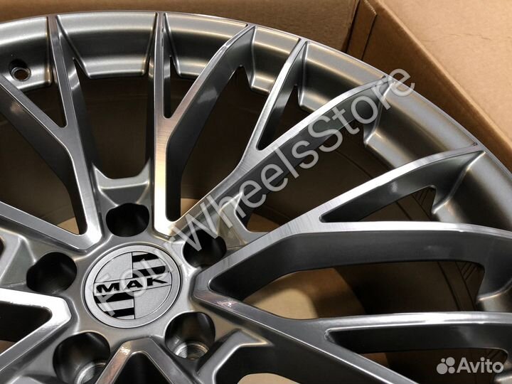 Диски на Audi A8 R21