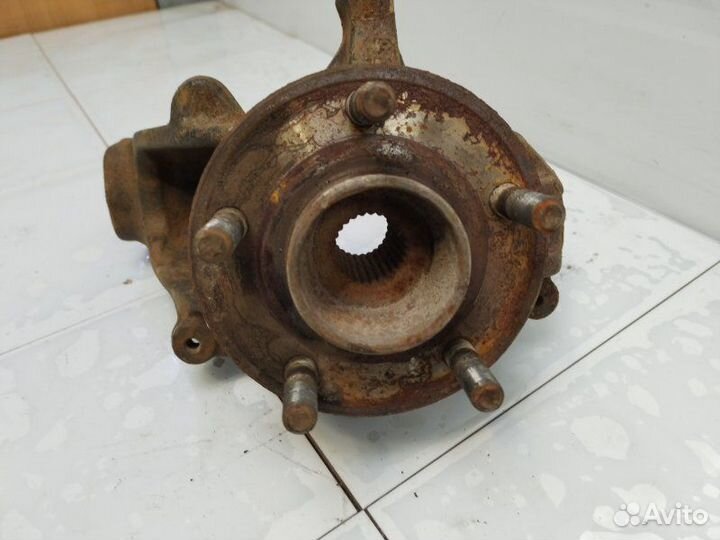 Кулак поворотный передний левый Ford Focus 3 iqdb