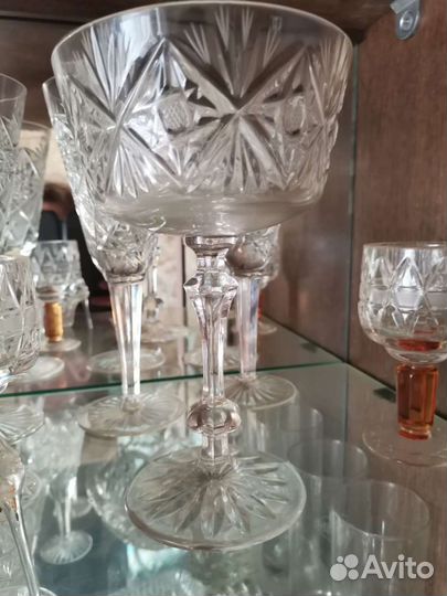 Хрустальная ваза на ножке для фруктов, желе и т.д